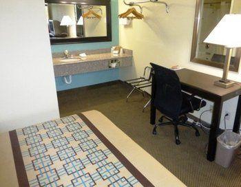 Red Roof Inn Mobile - Midtown Extérieur photo